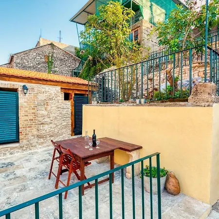 In Old Stone By Neretva River Appartement
